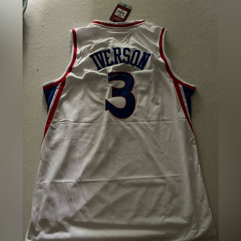 Authentic signed jersey Philadelphia 76ers Allen Iverson